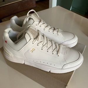 “The Roger Centre Court” White Sneaker by On Cloud